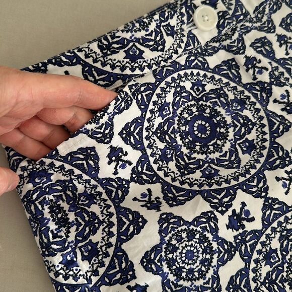 Tyler Boe Medallion Blue White Print Trouser Shorts Cuffed Pockets Size 6 - Picture 11 of 12